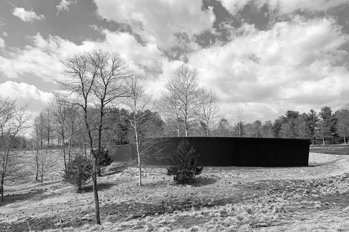 Richard Serra Contour 290 sculpture